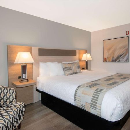 Coast Abbotsford Hotel & Suites Dış mekan fotoğraf